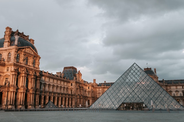 Lire la suite de l'article Attractivité : Paris passe devant Londres pour les services financiers