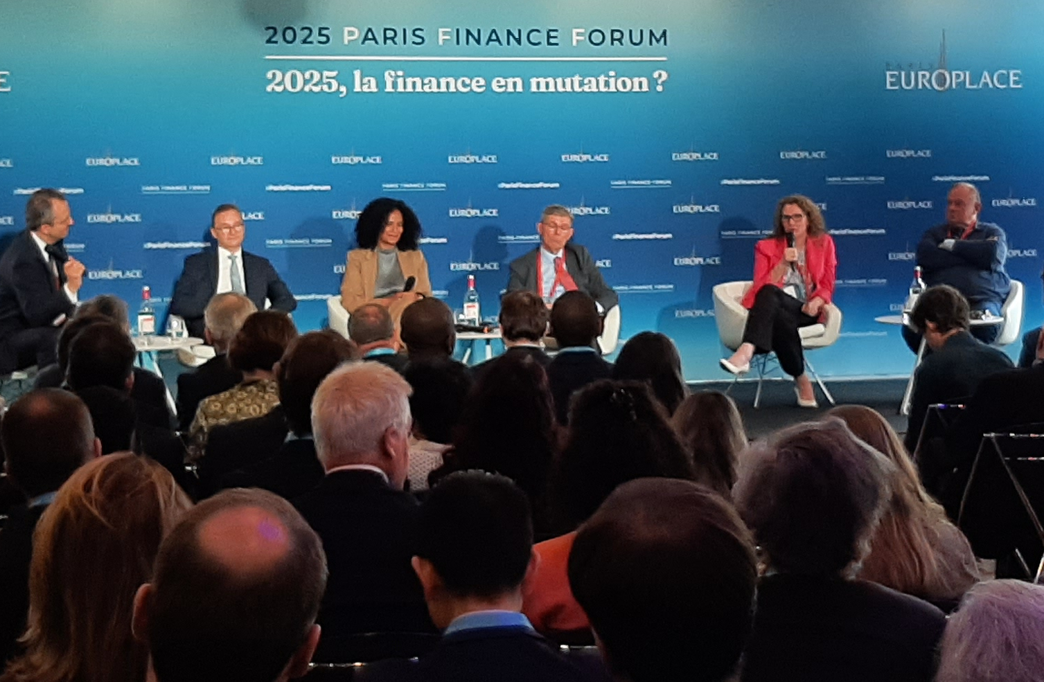 Vous êtes en train de consulter Finance numérique : quatre annonces fortes au Paris Finance Forum 2025