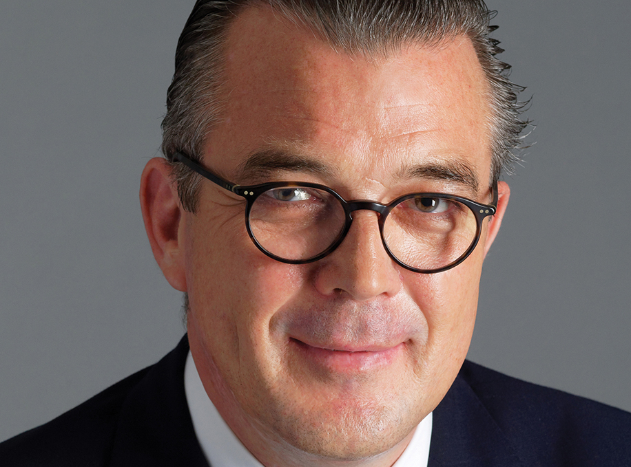 Vous êtes en train de consulter Gide se renforce en private equity  