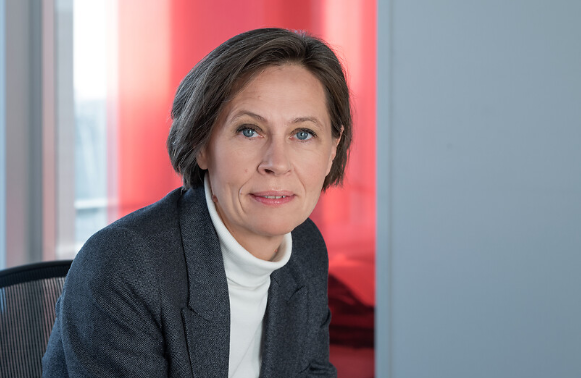 You are currently viewing Claire Cornil, directrice des opérations chez Amundi 